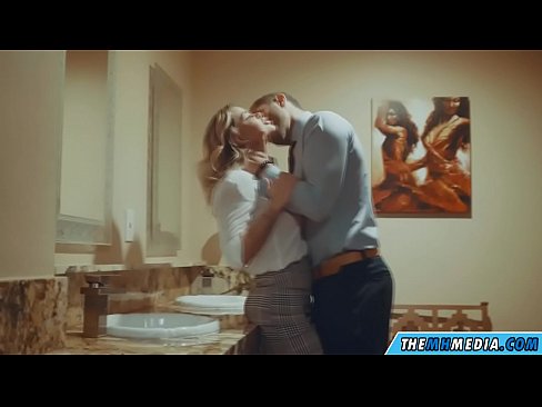 ❤️ Når en barmfagre blondine forfører deg på et offentlig toalett ❌ Porno vk på porno no.tubesexer-com.ru ☑